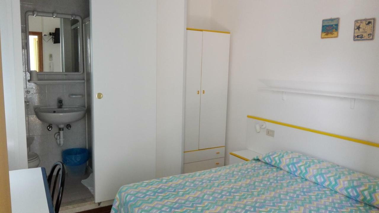 Albergo Elena Garni 卡奥莱 外观 照片